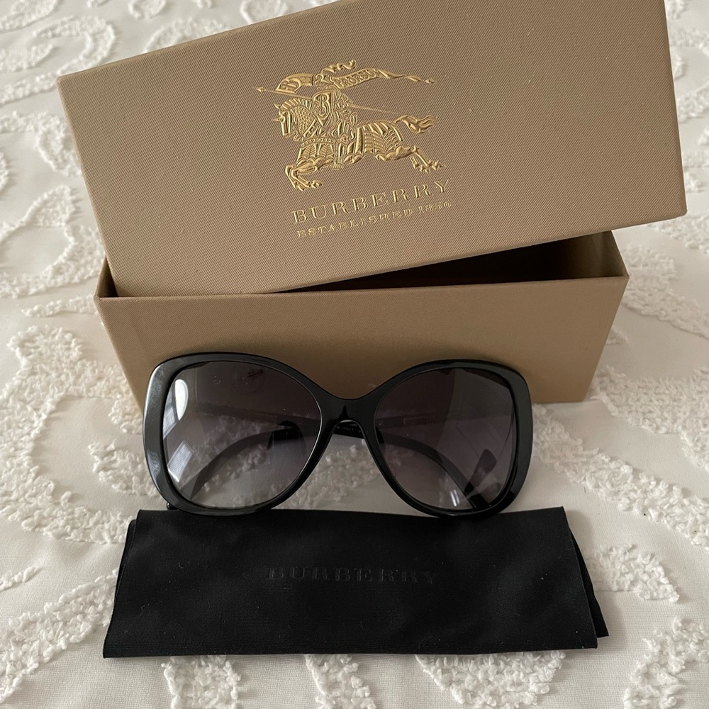 Women’s Authentic Burberry Sunglasses